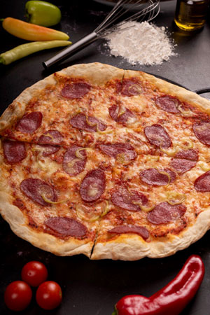 pizza pepperoni salami